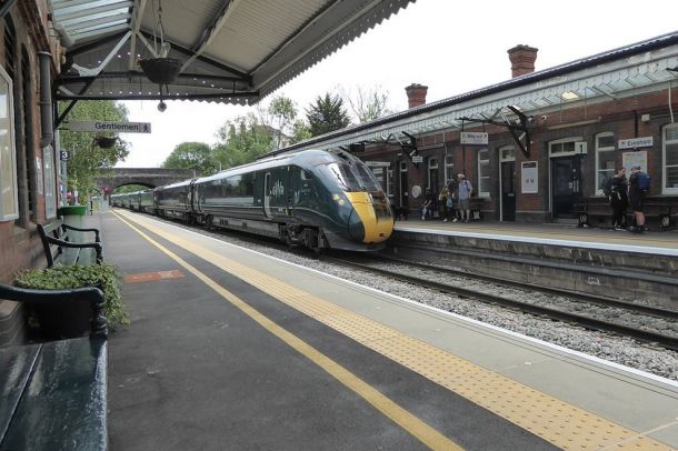 taxi-evesham-train-station-royal-taxi-evesham